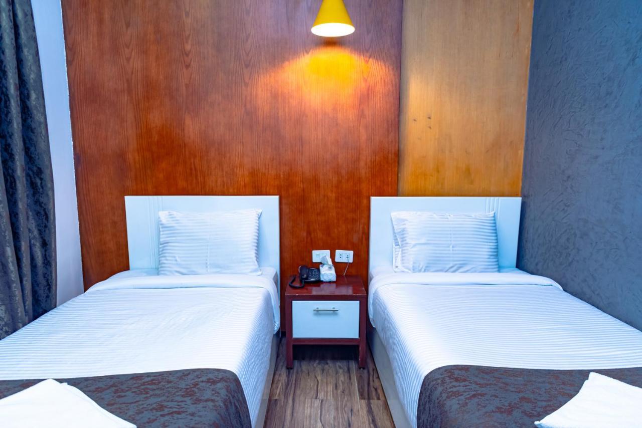 Museum Plaza Hostal